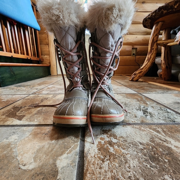 Joan of Arctic Sorel Boots Size 7 - Picture 3 of 7